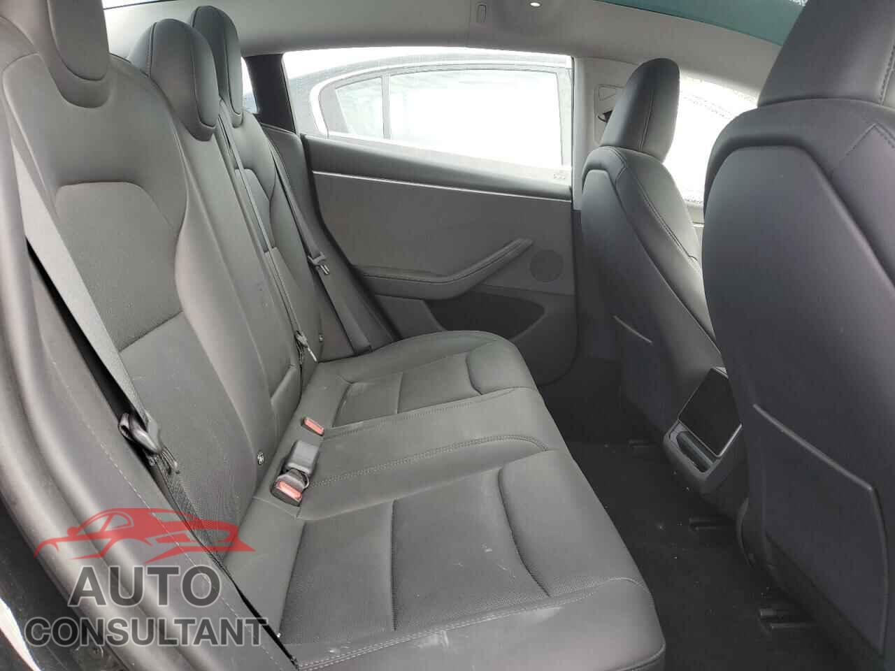 TESLA MODEL 3 2024 - 5YJ3E1EA8RF731473