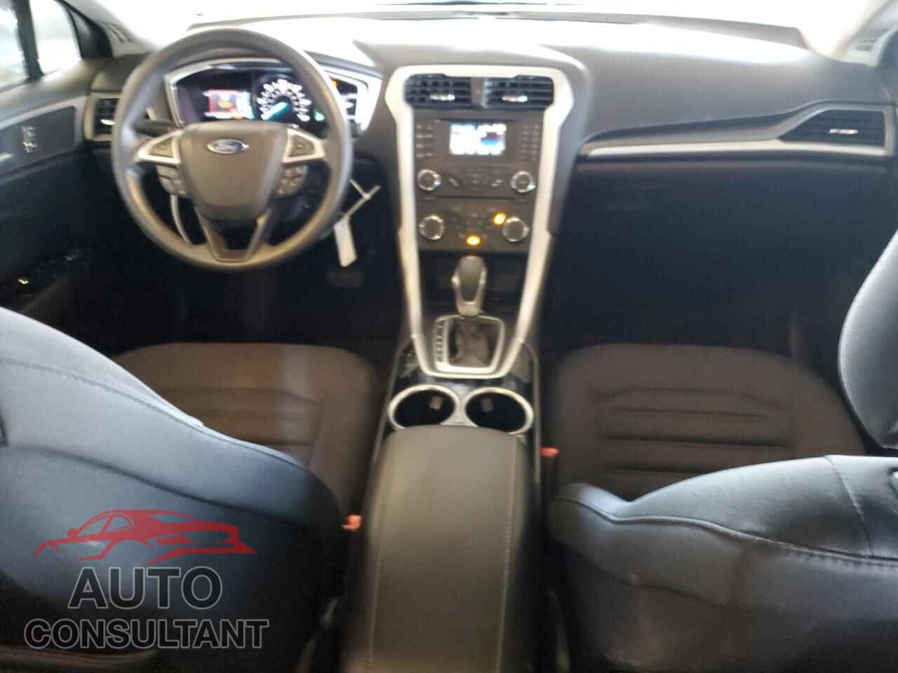 FORD FUSION 2013 - 3FA6P0LU8DR311918
