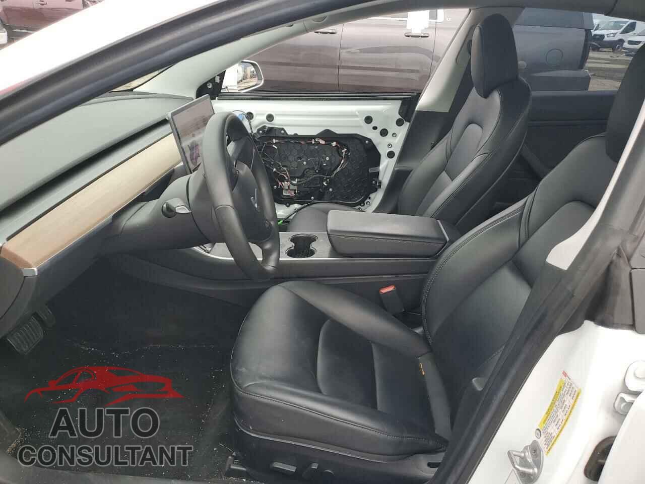 TESLA MODEL 3 2019 - 5YJ3E1EB8KF359566