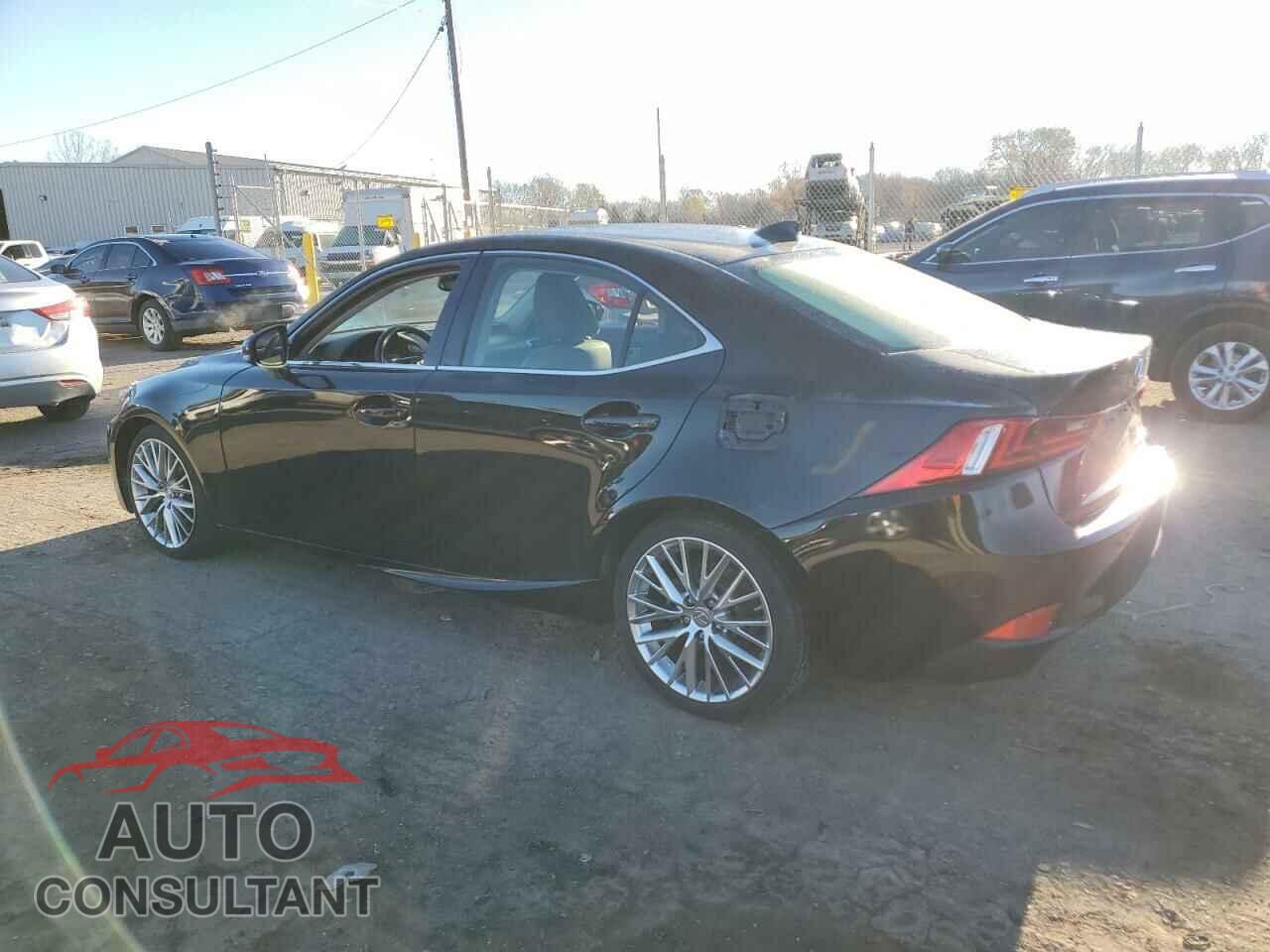 LEXUS IS 2015 - JTHCF1D27F5028546
