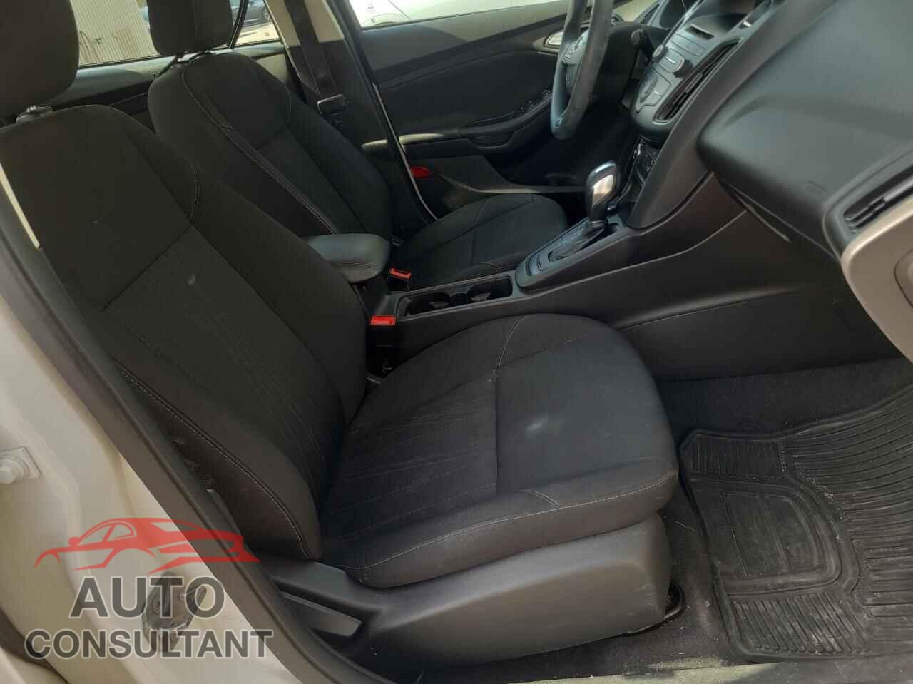FORD FOCUS 2016 - 1FADP3F24GL349233