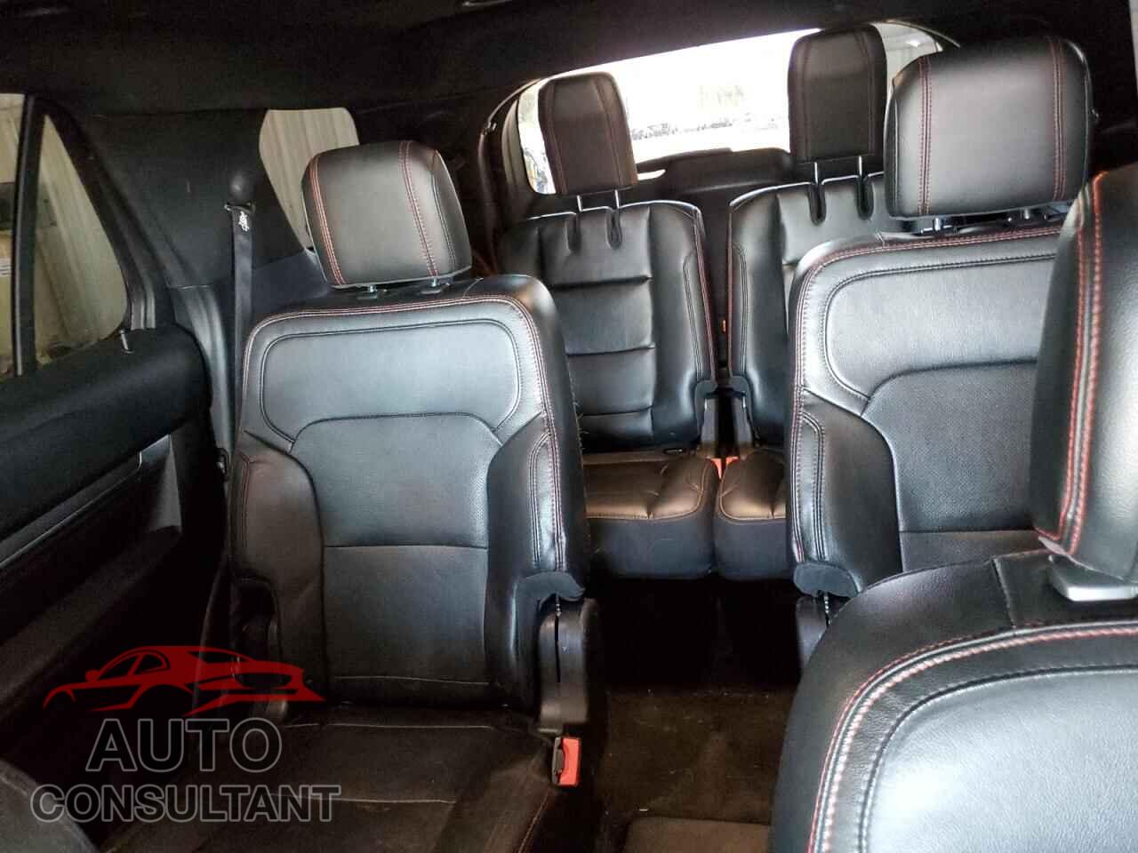 FORD EXPLORER 2018 - 1FM5K8GT1JGB09750