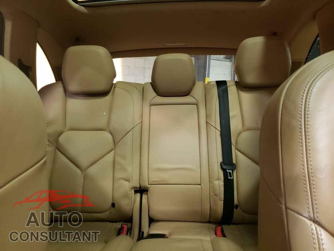 PORSCHE CAYENNE 2011 - WP1AB2A20BLA49161