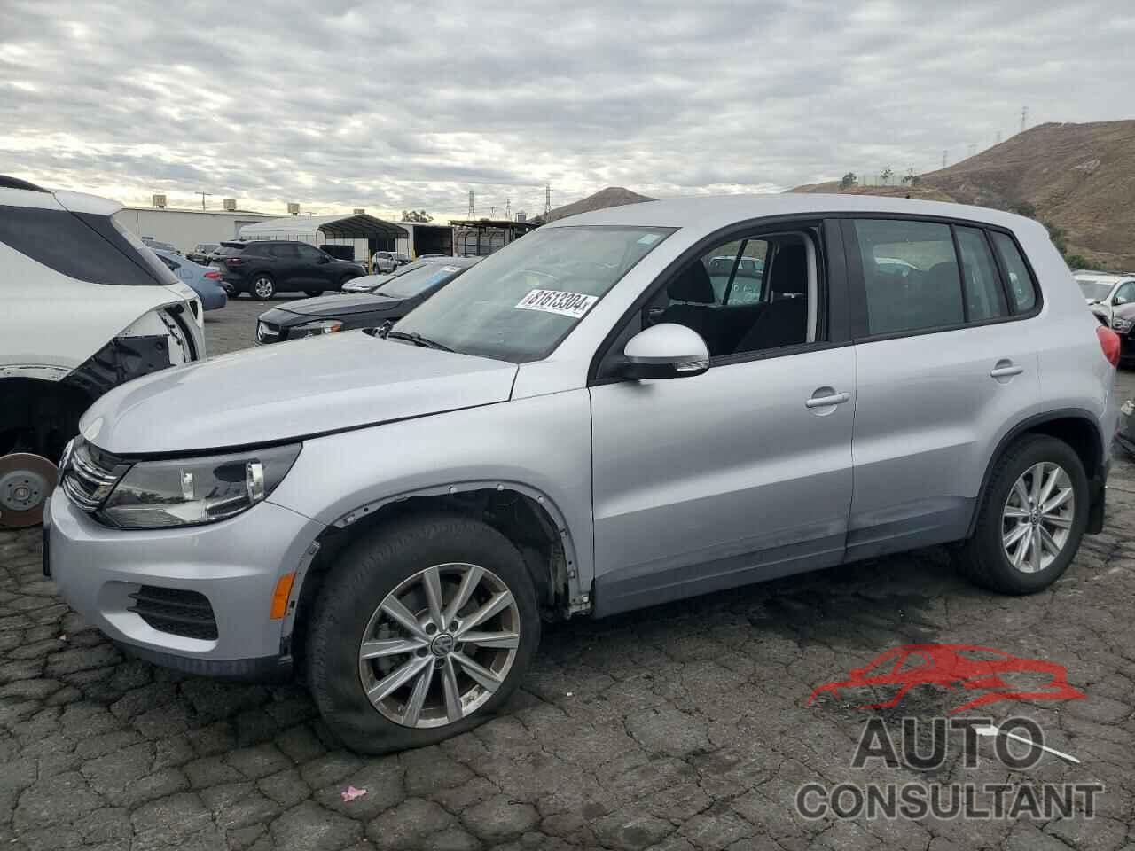 VOLKSWAGEN TIGUAN LIM 2018 - WVGAV7AX5JK004914