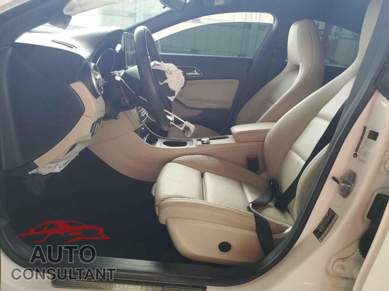 MERCEDES-BENZ CLA-CLASS 2019 - WDDSJ4EB9KN752458