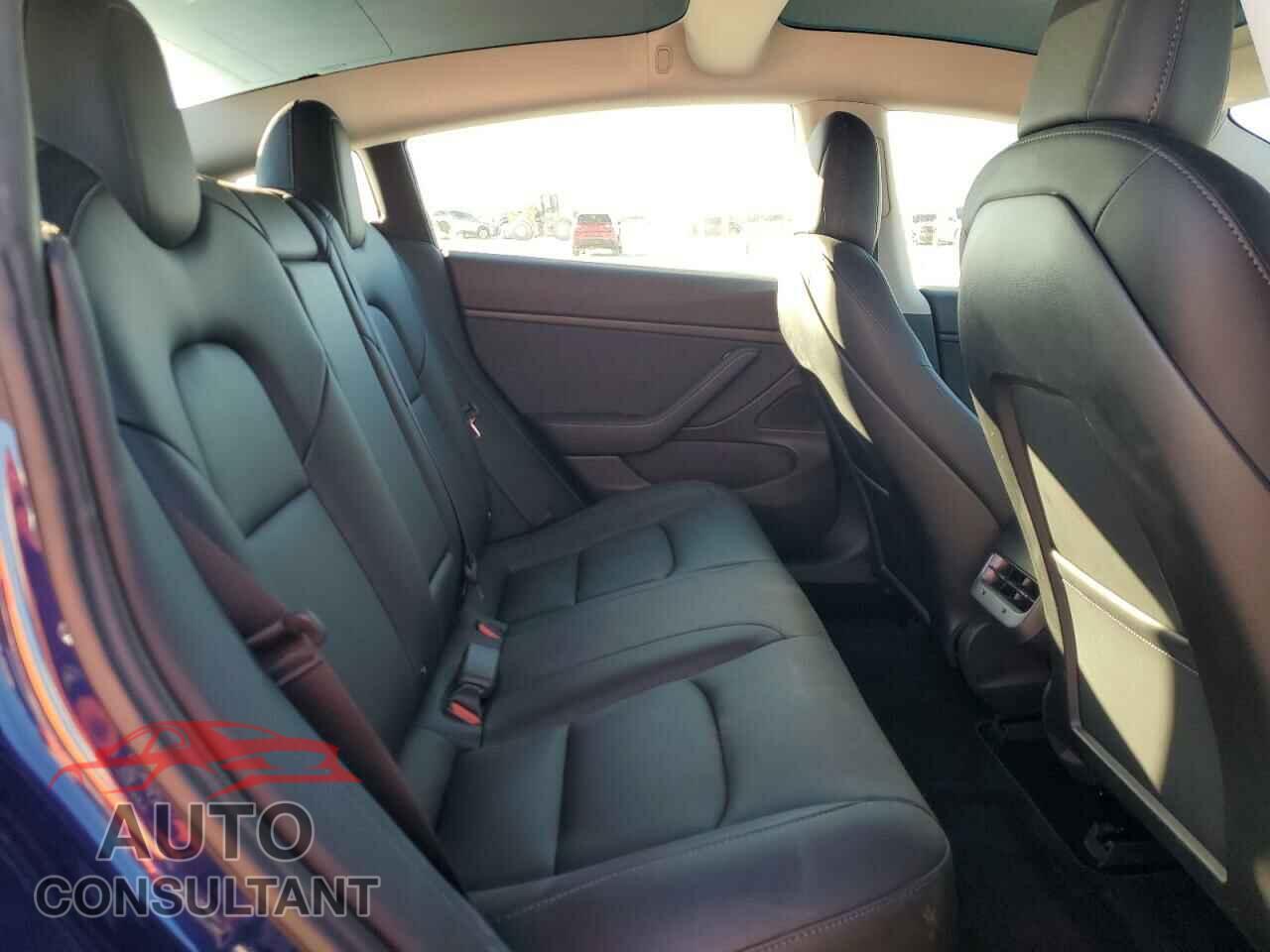 TESLA MODEL 3 2018 - 5YJ3E1EA7JF164502