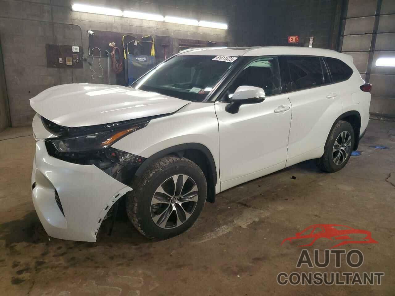 TOYOTA HIGHLANDER 2022 - 5TDHZRBH7NS574664