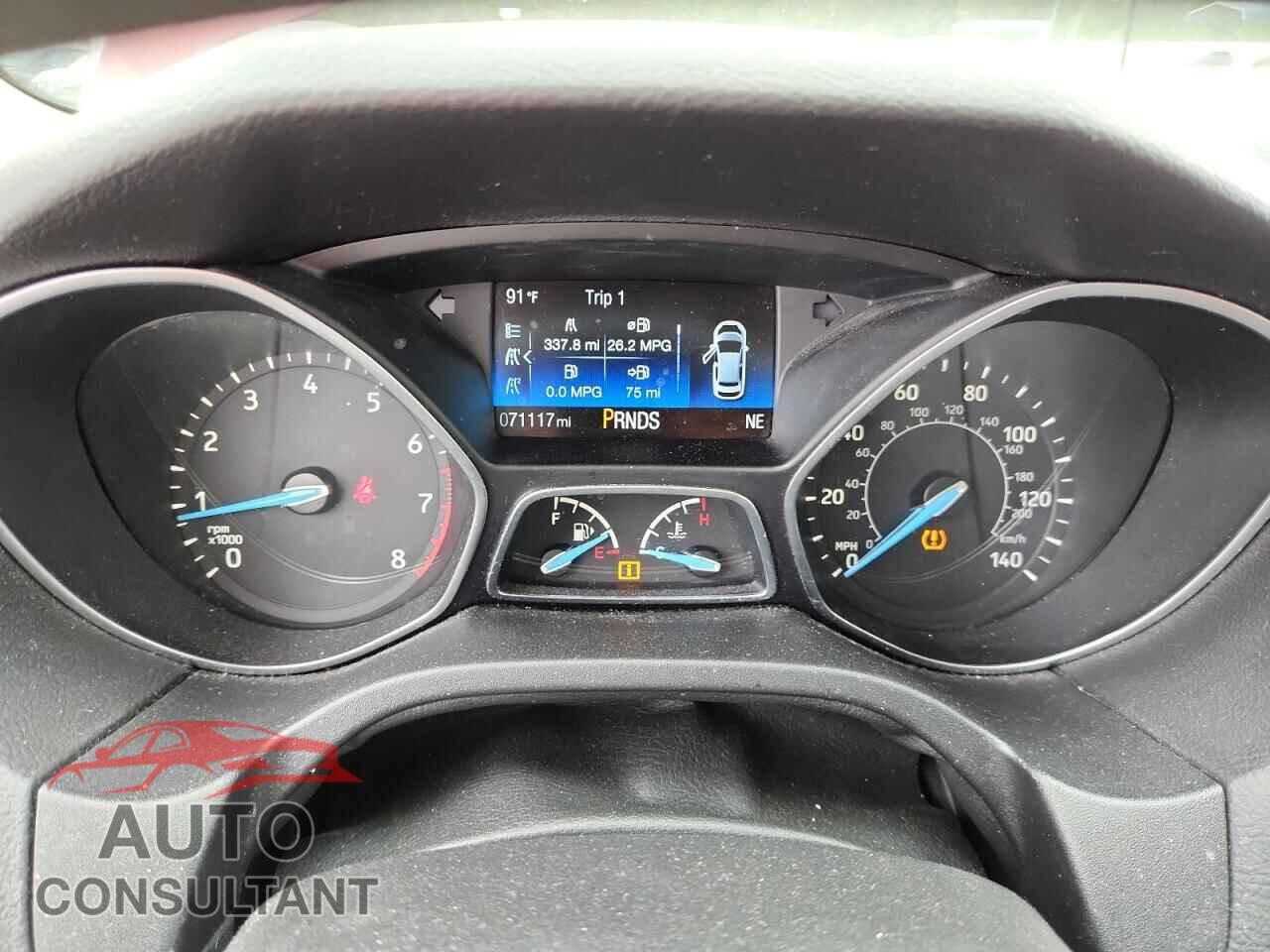 FORD FOCUS 2017 - 1FADP3M2XHL312059