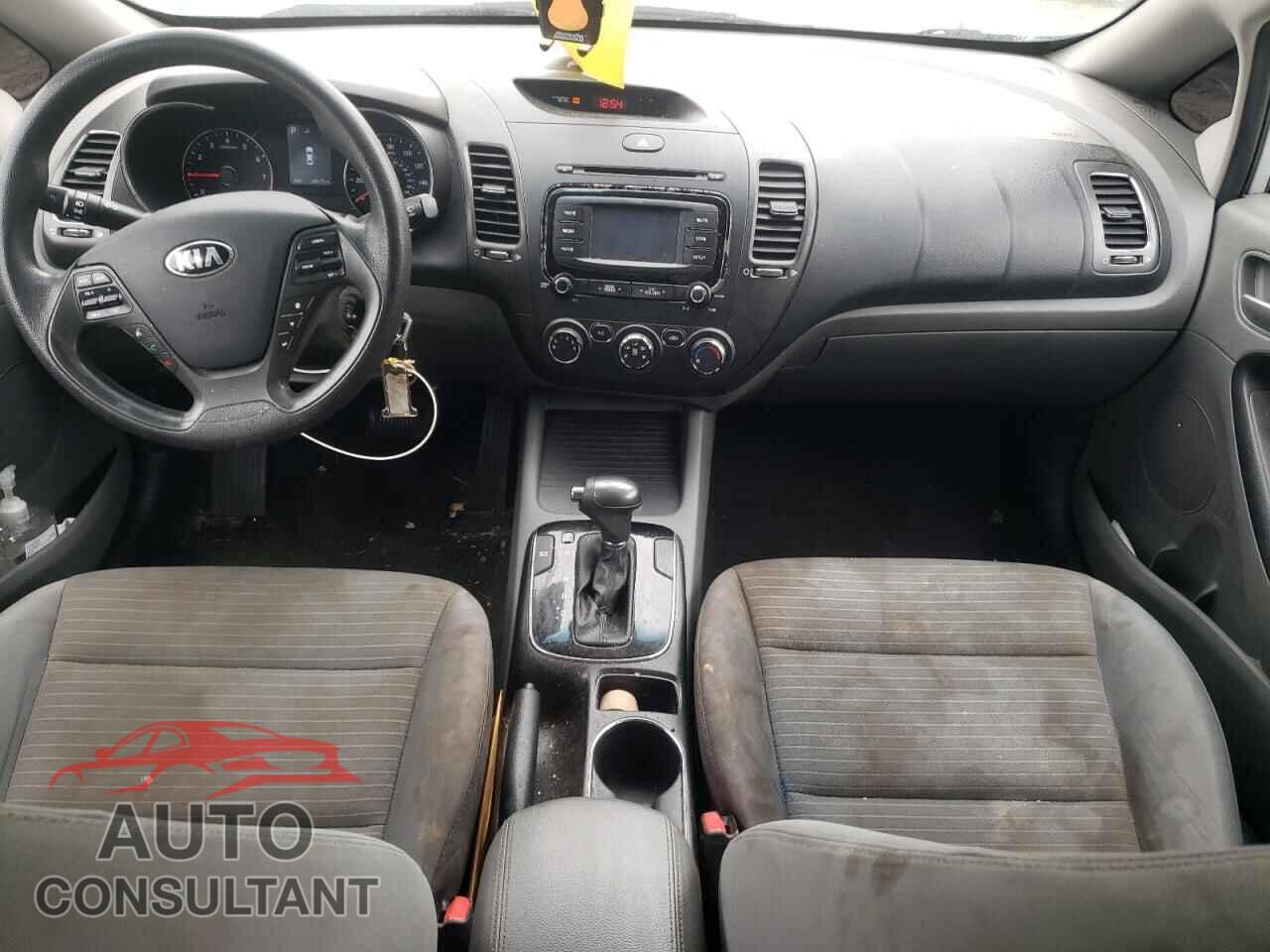 KIA FORTE 2017 - 3KPFL4A76HE072327
