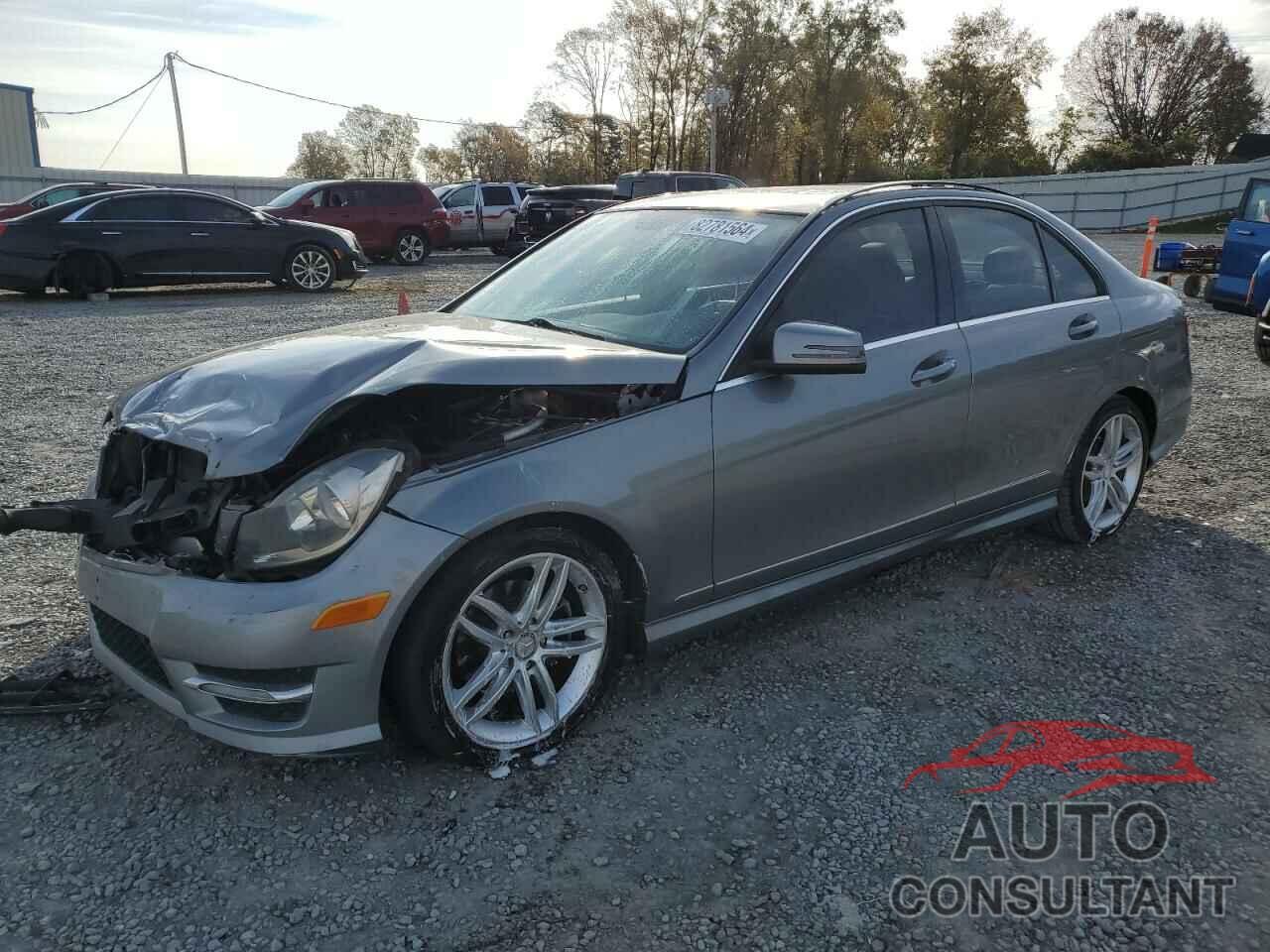 MERCEDES-BENZ C-CLASS 2012 - WDDGF8BB2CR237928