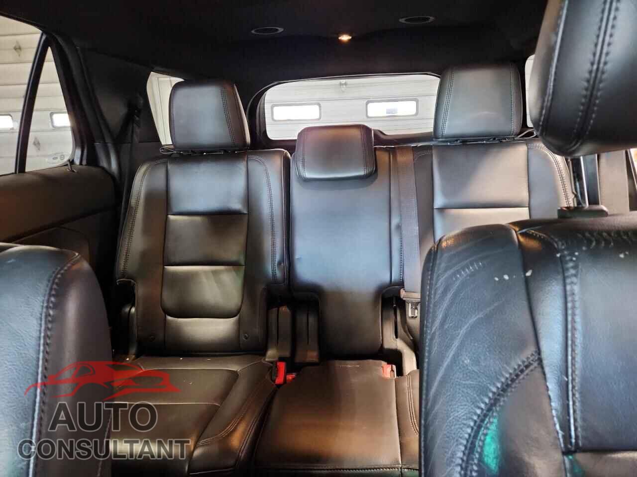 FORD EXPLORER 2013 - 1FM5K8D86DGA70223