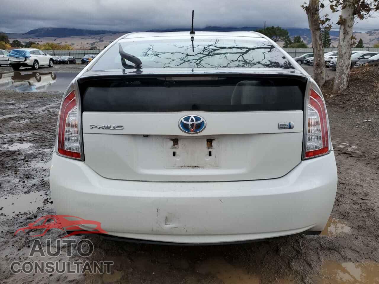 TOYOTA PRIUS 2015 - JTDKN3DU1F1951688