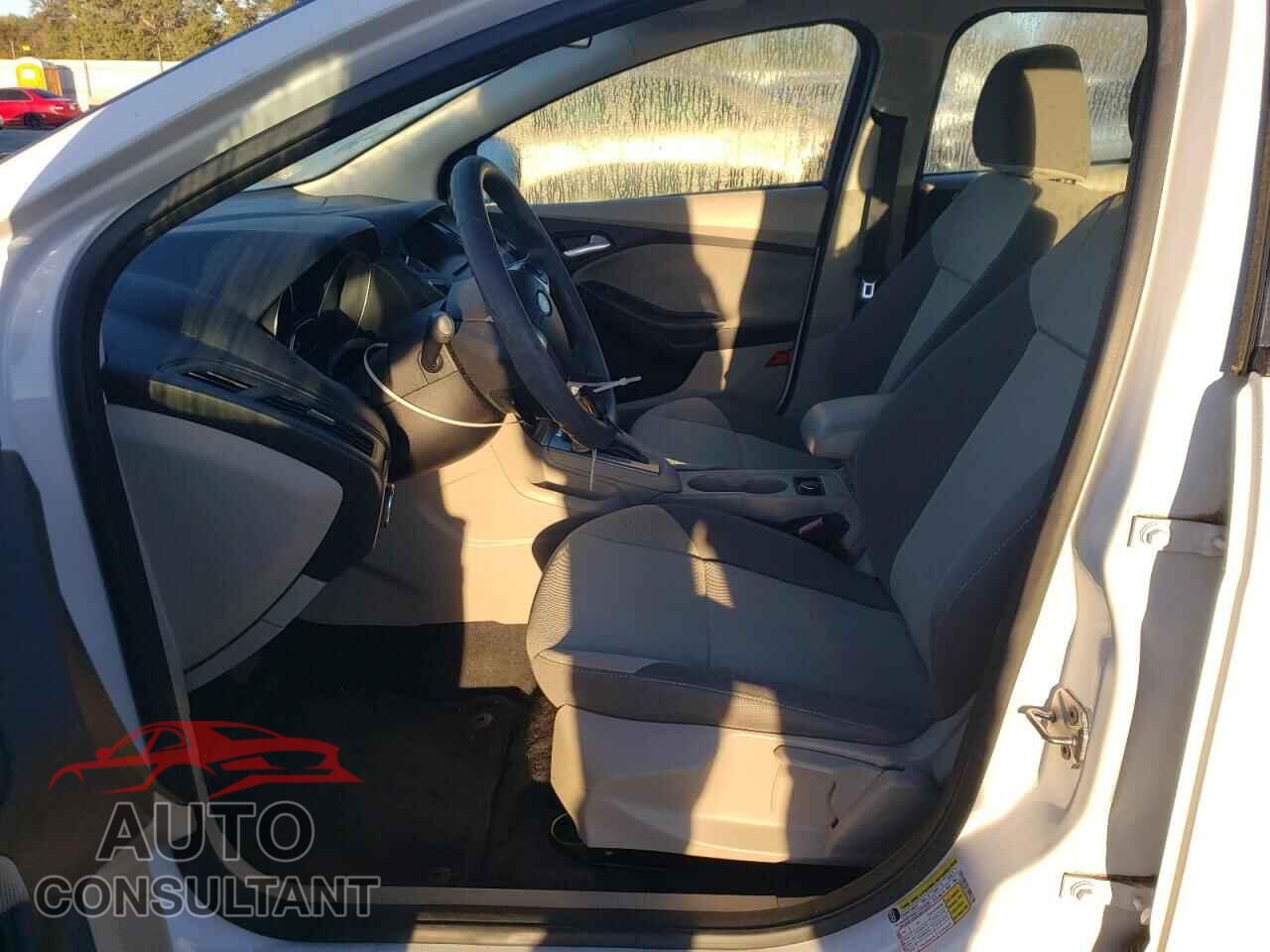 FORD FOCUS 2012 - 1FAHP3F21CL443940