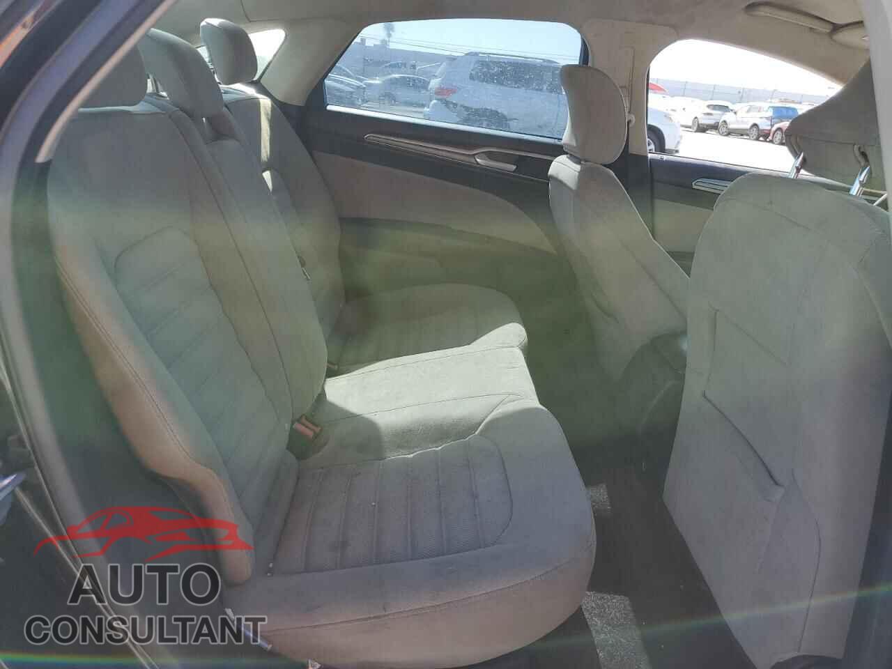 FORD FUSION 2017 - 3FA6P0G76HR201072