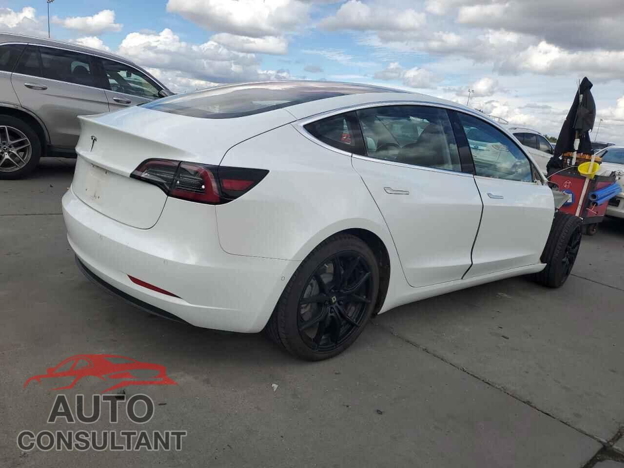 TESLA MODEL 3 2018 - 5YJ3E1EA2JF025278