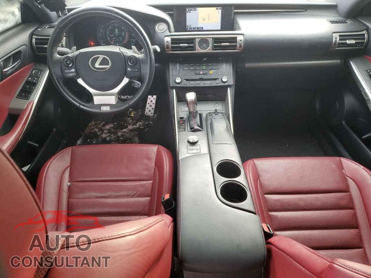 LEXUS IS 2015 - JTHCF1D28F5015935