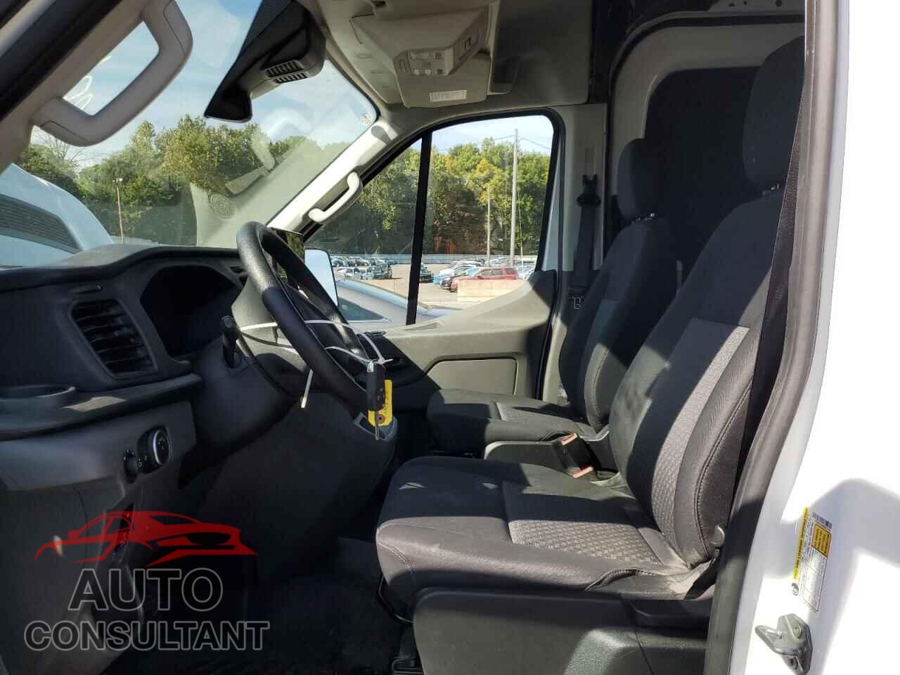 FORD TRANSIT 2024 - 1FTBR2C80RKB37761