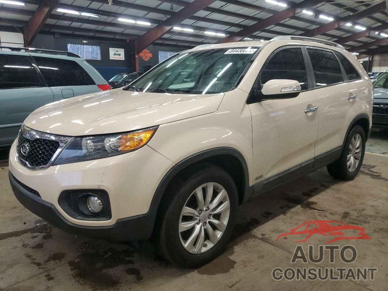KIA SORENTO 2011 - 5XYKUDA10BG022685
