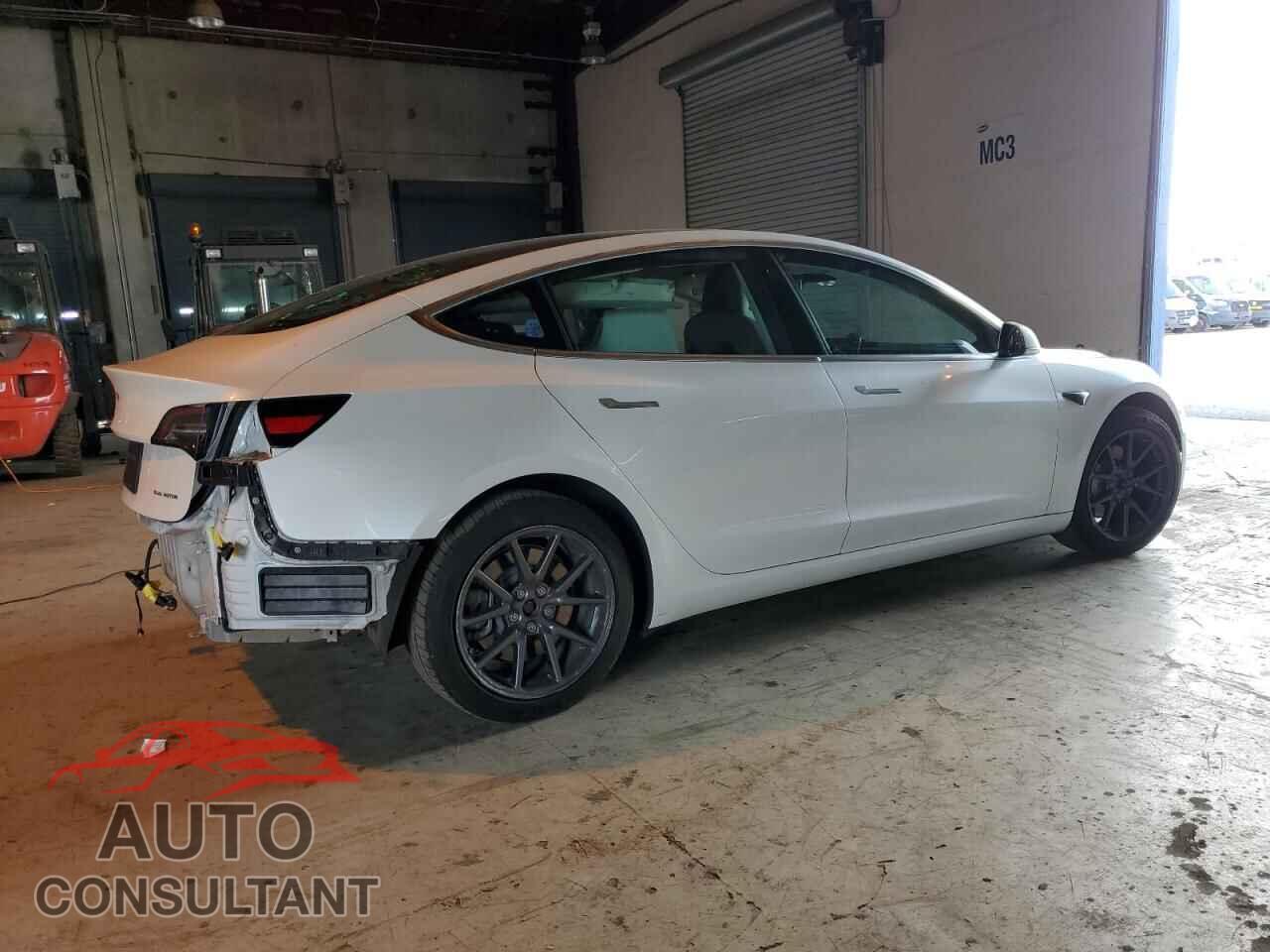 TESLA MODEL 3 2020 - 5YJ3E1EB0LF619024