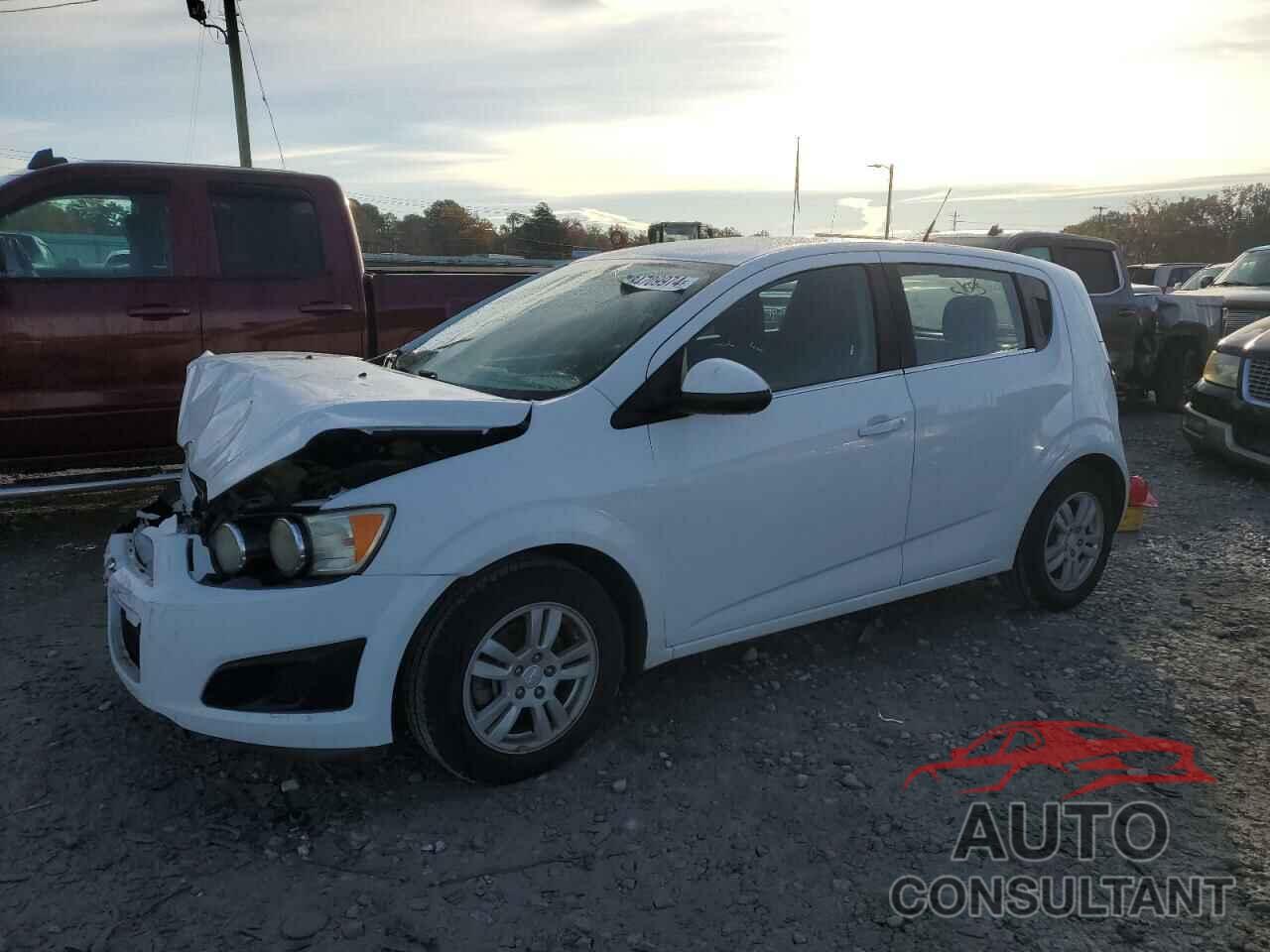 CHEVROLET SONIC 2014 - 1G1JC6SH8E4228676