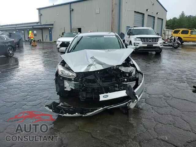 FORD FOCUS 2017 - 1FADP3K21HL337435