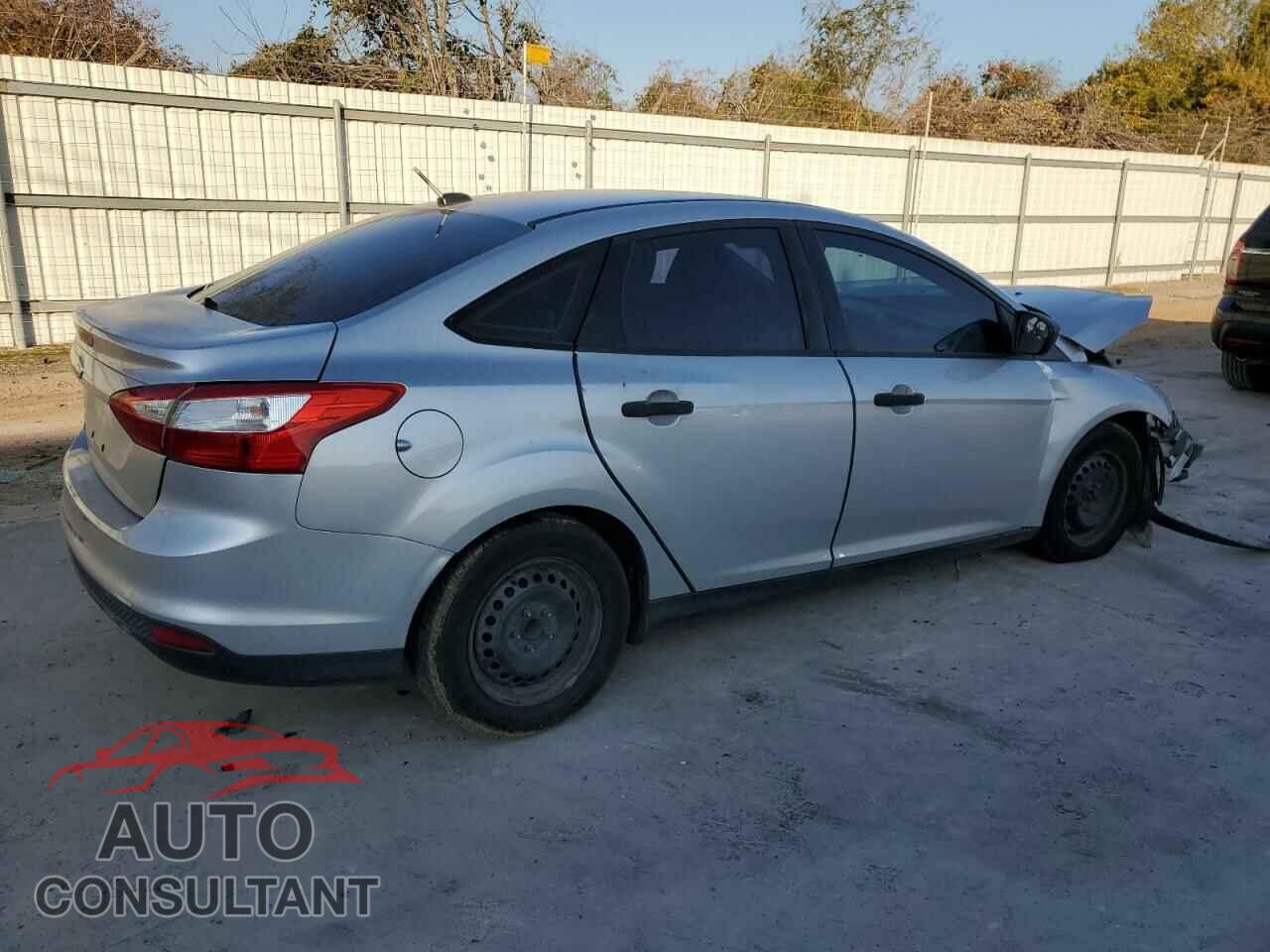 FORD FOCUS 2013 - 1FADP3E25DL263149