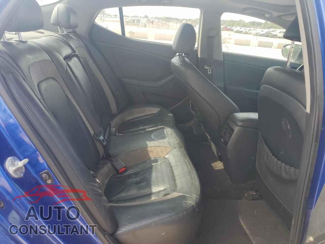KIA OPTIMA 2011 - KNAGR4A67B5092869