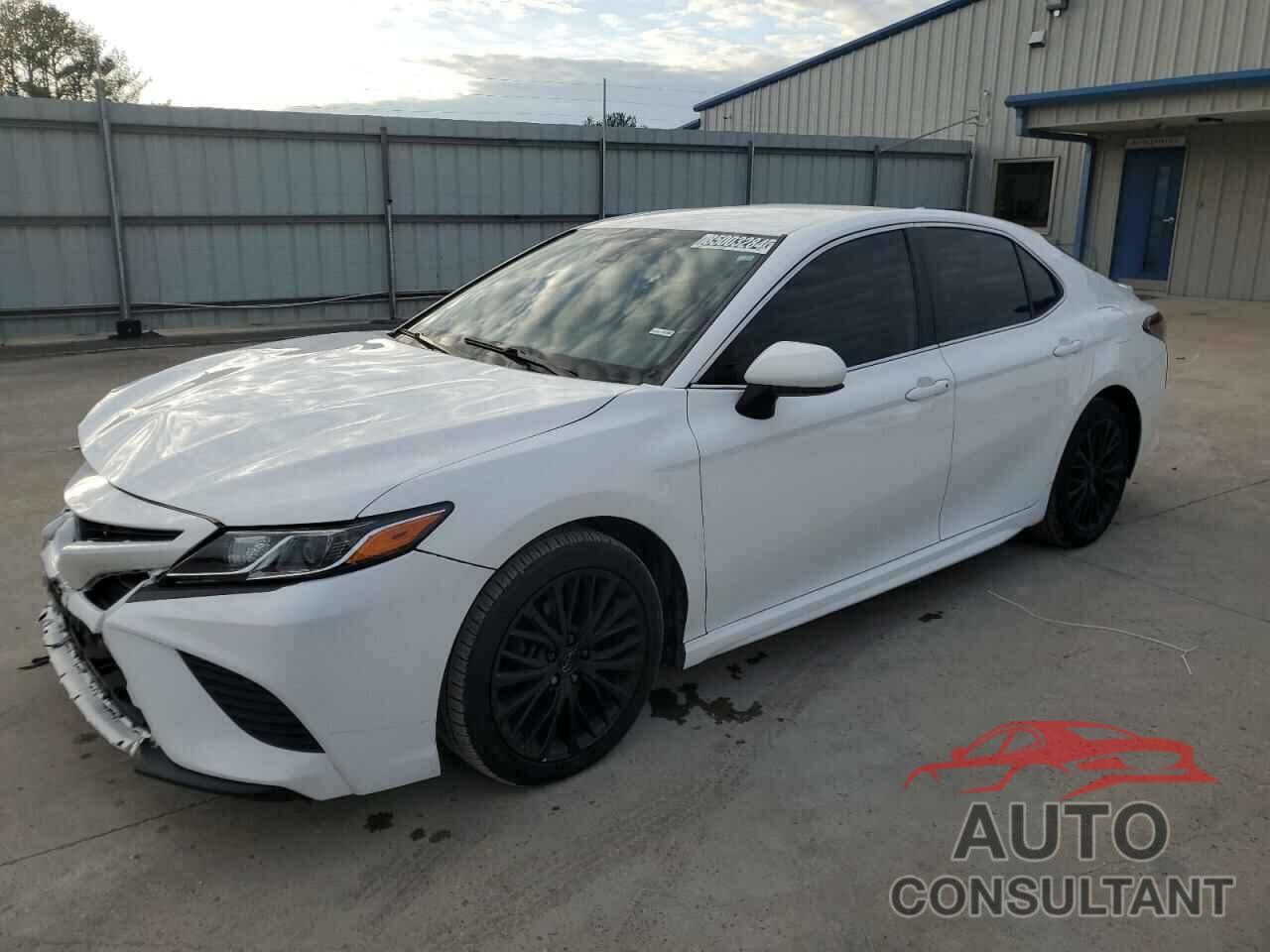 TOYOTA CAMRY 2020 - 4T1G11AK2LU942951