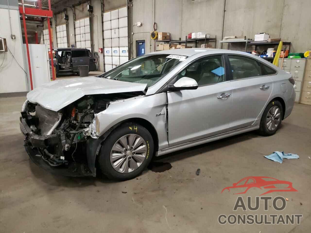 HYUNDAI SONATA 2017 - KMHE24L31HA061386