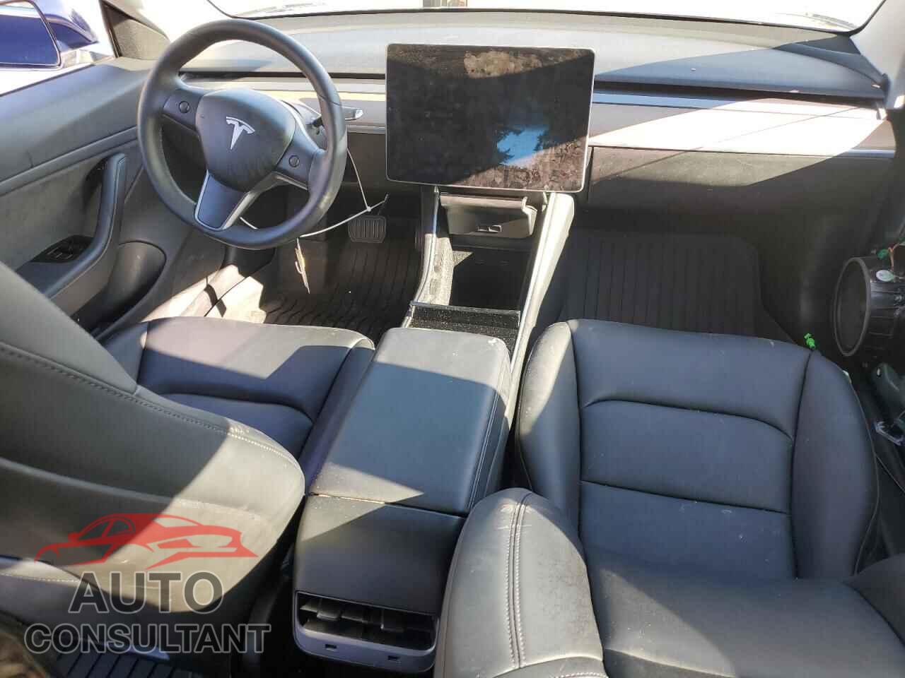 TESLA MODEL 3 2019 - 5YJ3E1EB6KF464879