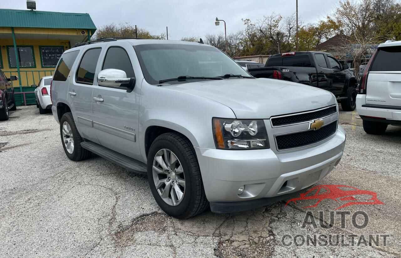 CHEVROLET TAHOE 2013 - 1GNSCBE00DR173594