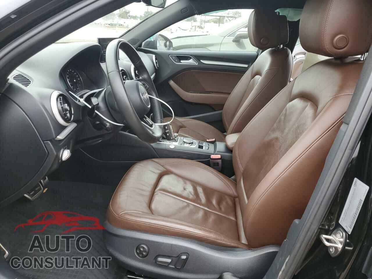AUDI A3 2017 - WAUAUGFF7H1053889