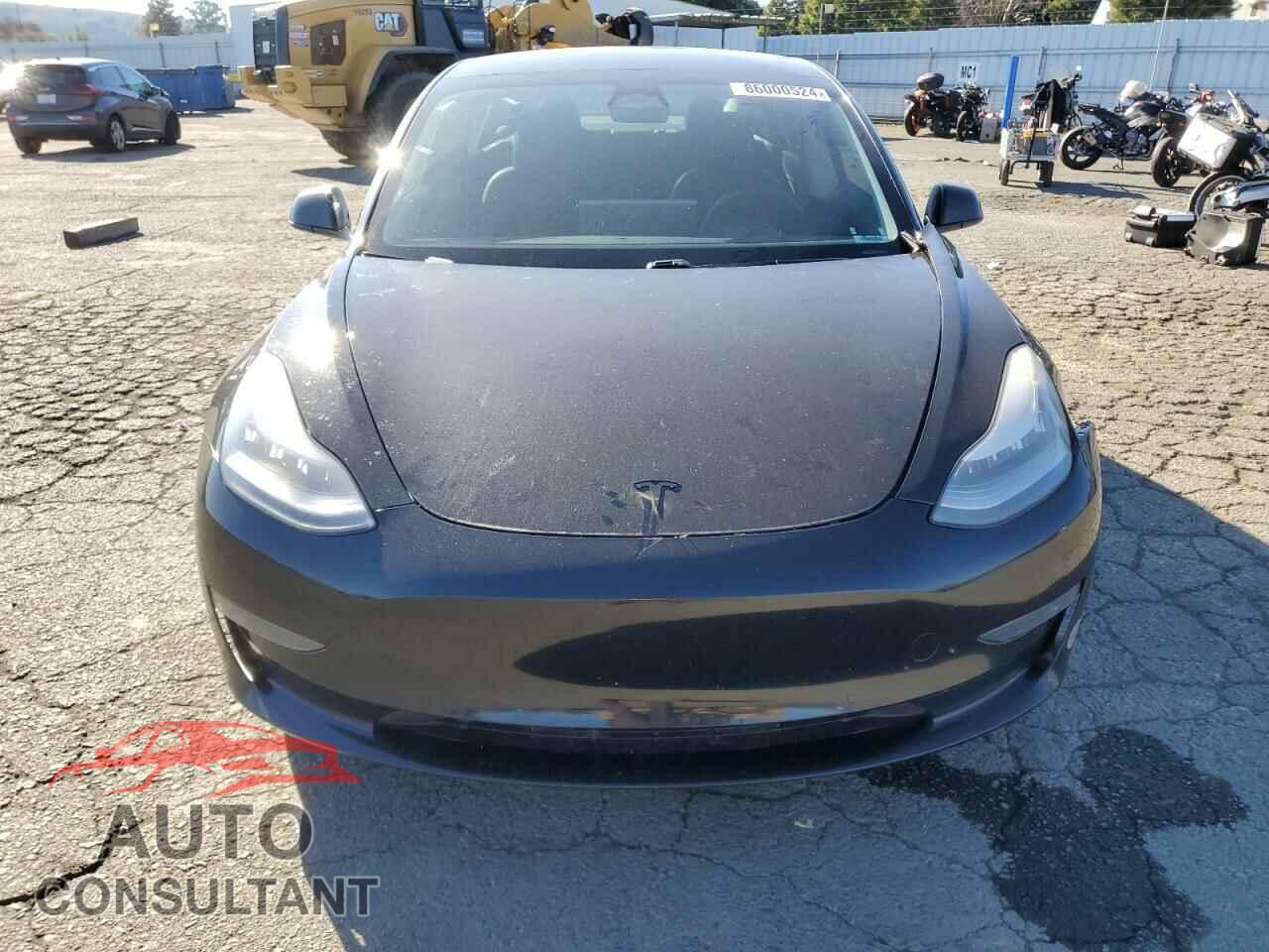 TESLA MODEL 3 2019 - 5YJ3E1EB4KF406544