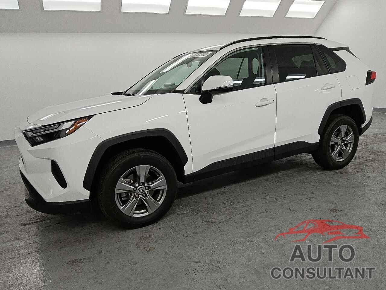 TOYOTA RAV4 2022 - 2T3P1RFV8NW250477