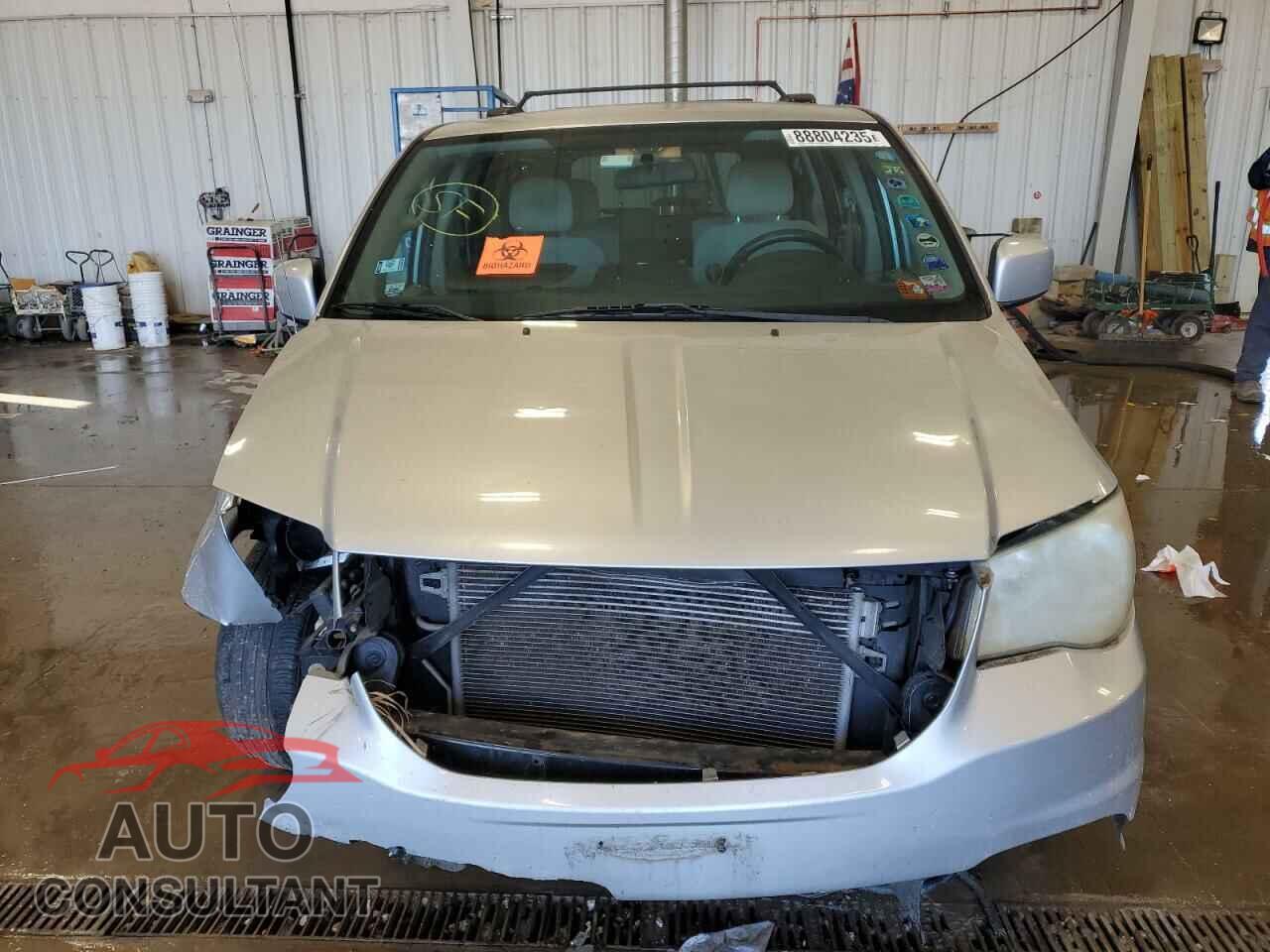 DODGE CARAVAN 2011 - 2D4RN3DG8BR682607