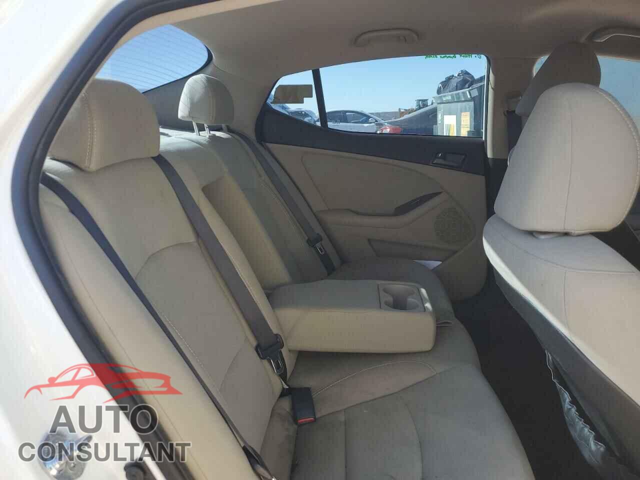 KIA OPTIMA 2012 - 5XXGM4A71CG034165