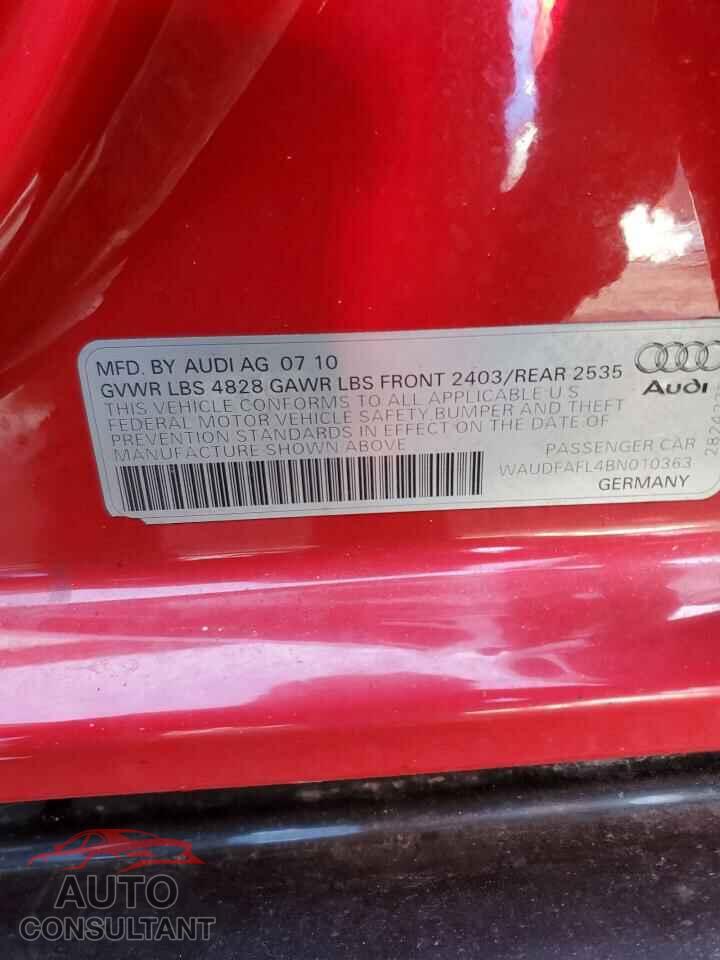 AUDI A4 2011 - WAUDFAFL4BN010363