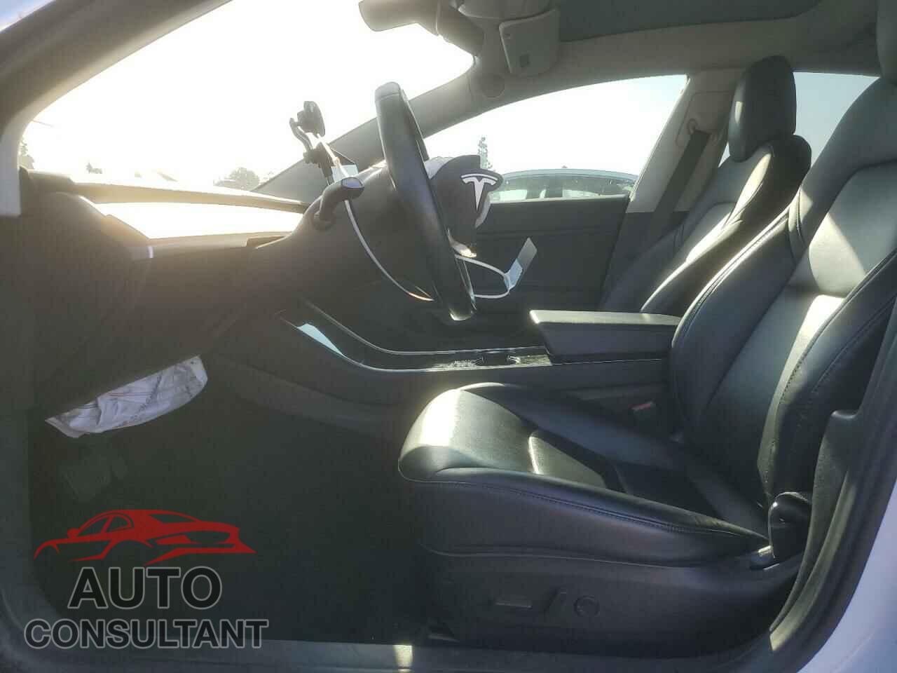 TESLA MODEL 3 2018 - 5YJ3E1EA8JF053733
