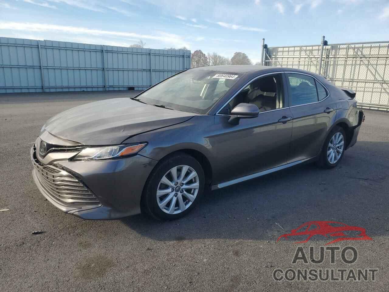 TOYOTA CAMRY 2018 - 4T1B11HKXJU079524