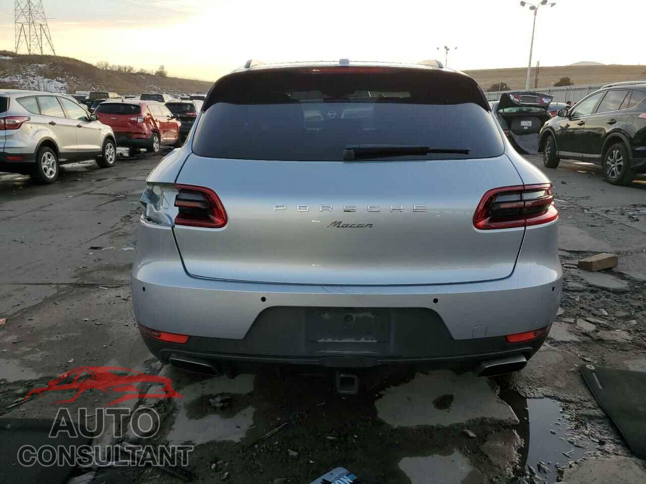 PORSCHE MACAN 2018 - WP1AA2A55JLB11990