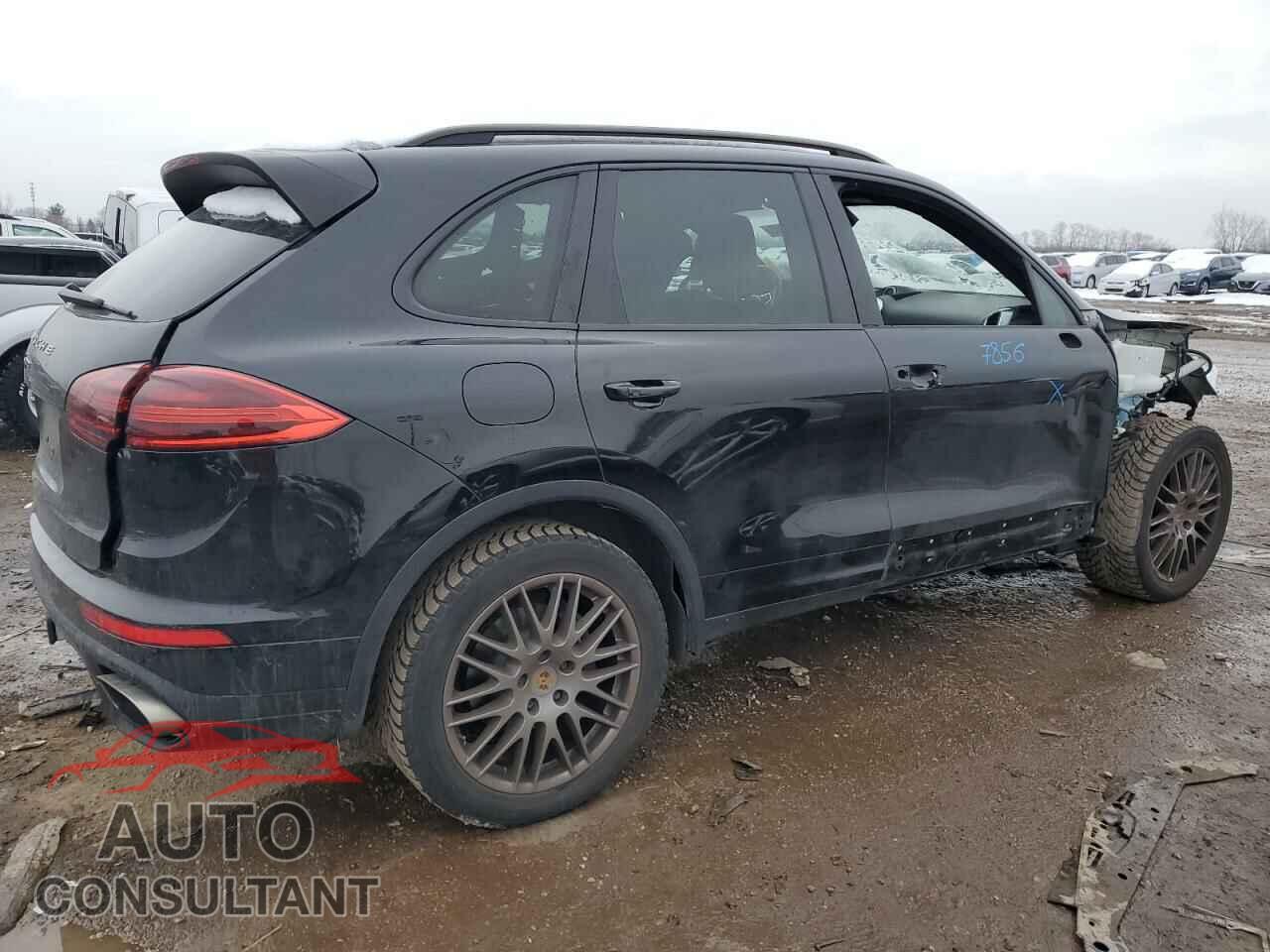 PORSCHE CAYENNE 2016 - WP1AA2A21GKA12779