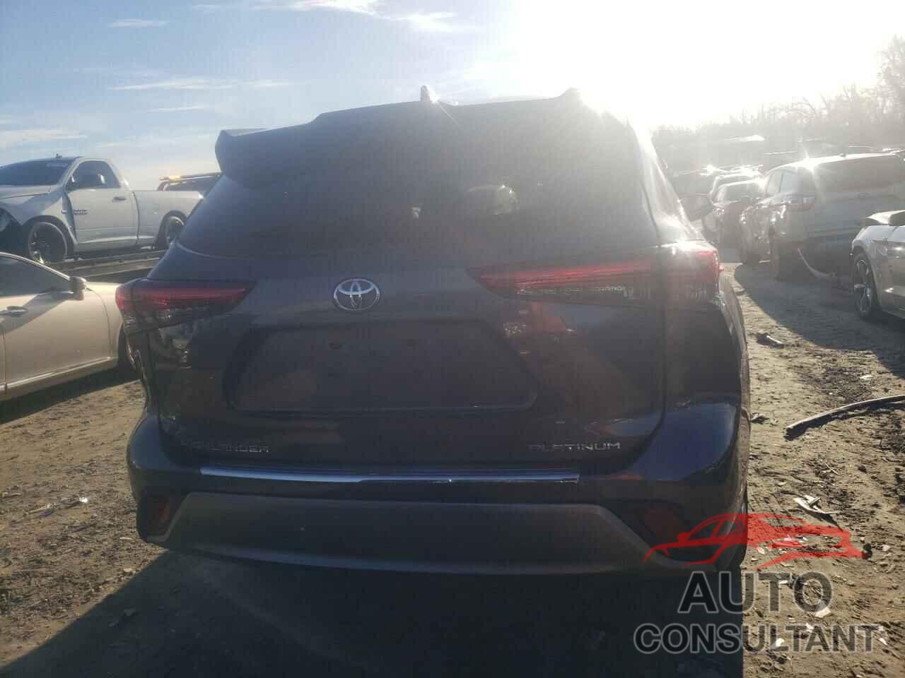 TOYOTA HIGHLANDER 2022 - 5TDFZRAH7NS099803