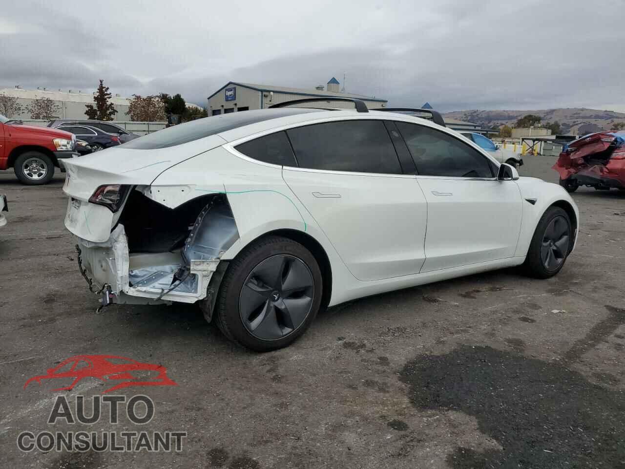 TESLA MODEL 3 2020 - 5YJ3E1EA5LF644766