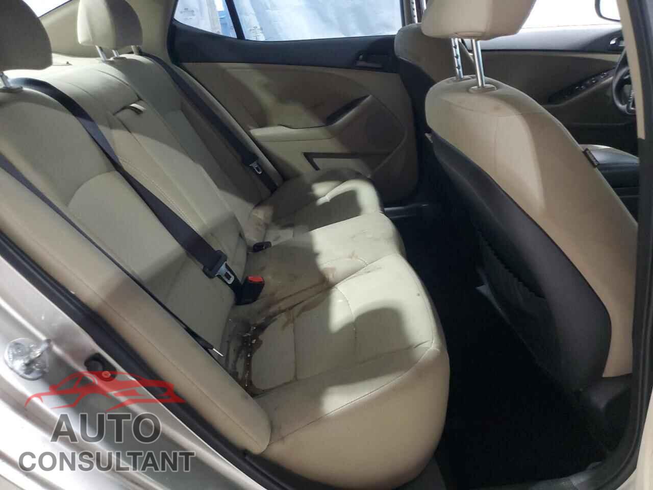 KIA OPTIMA 2013 - KNAGM4A75D5392114
