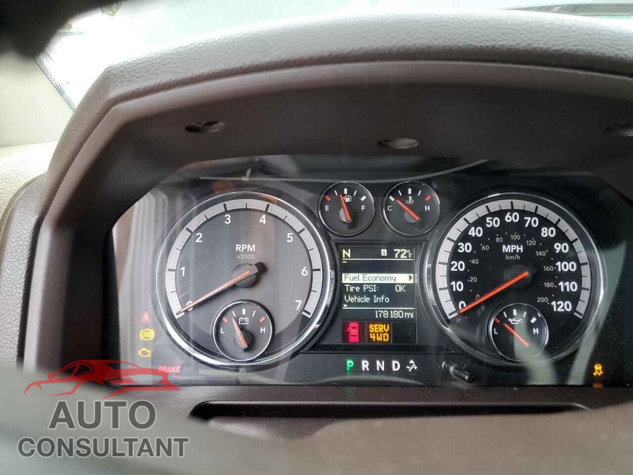 DODGE RAM 1500 2012 - 1C6RD7LT8CS126584