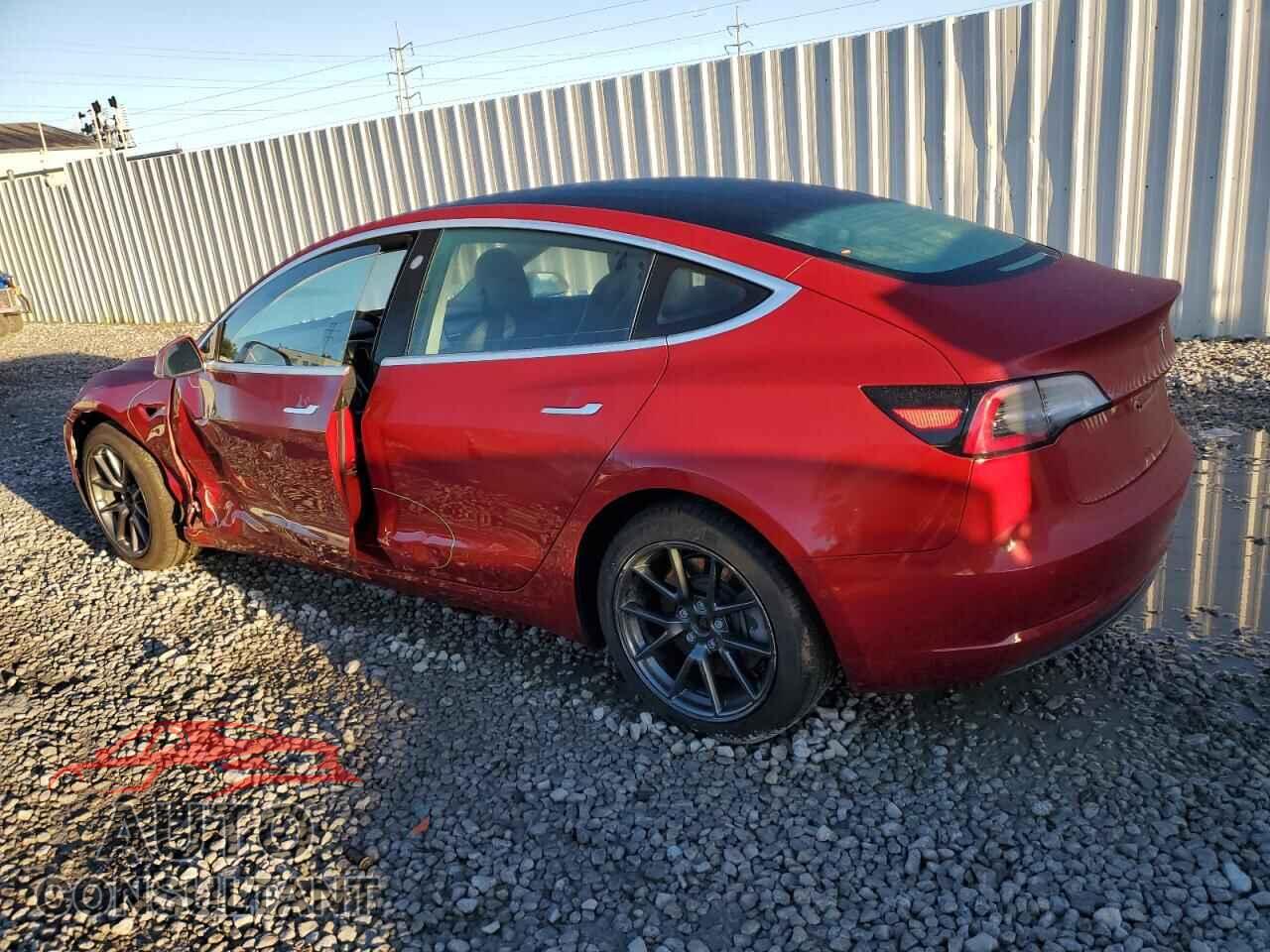 TESLA MODEL 3 2019 - 5YJ3E1EB4KF464850