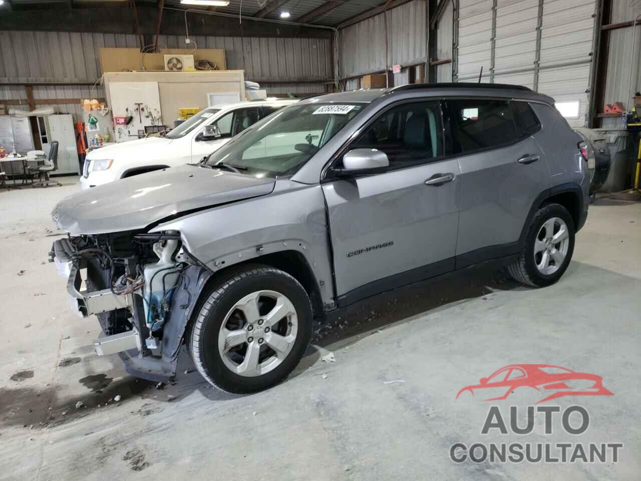 JEEP COMPASS 2018 - 3C4NJCBB4JT318890