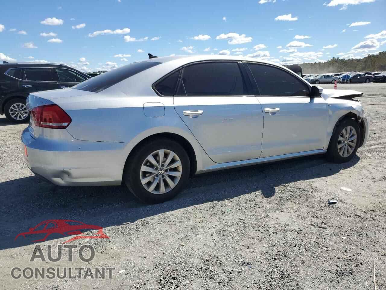 VOLKSWAGEN PASSAT 2015 - 1VWAT7A38FC049982