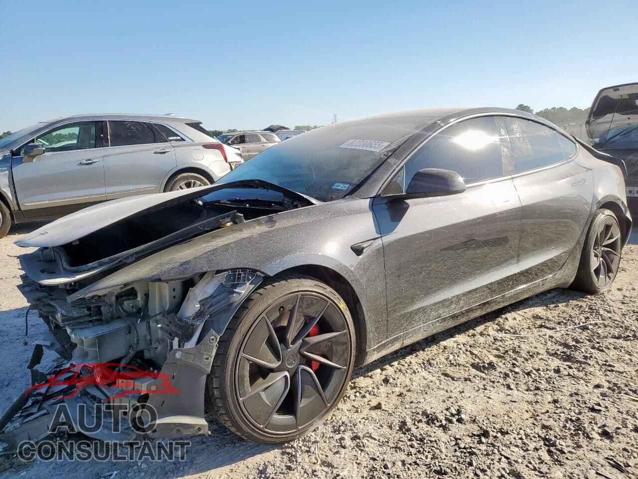 TESLA MODEL 3 2024 - 5YJ3E1ET1RF843954