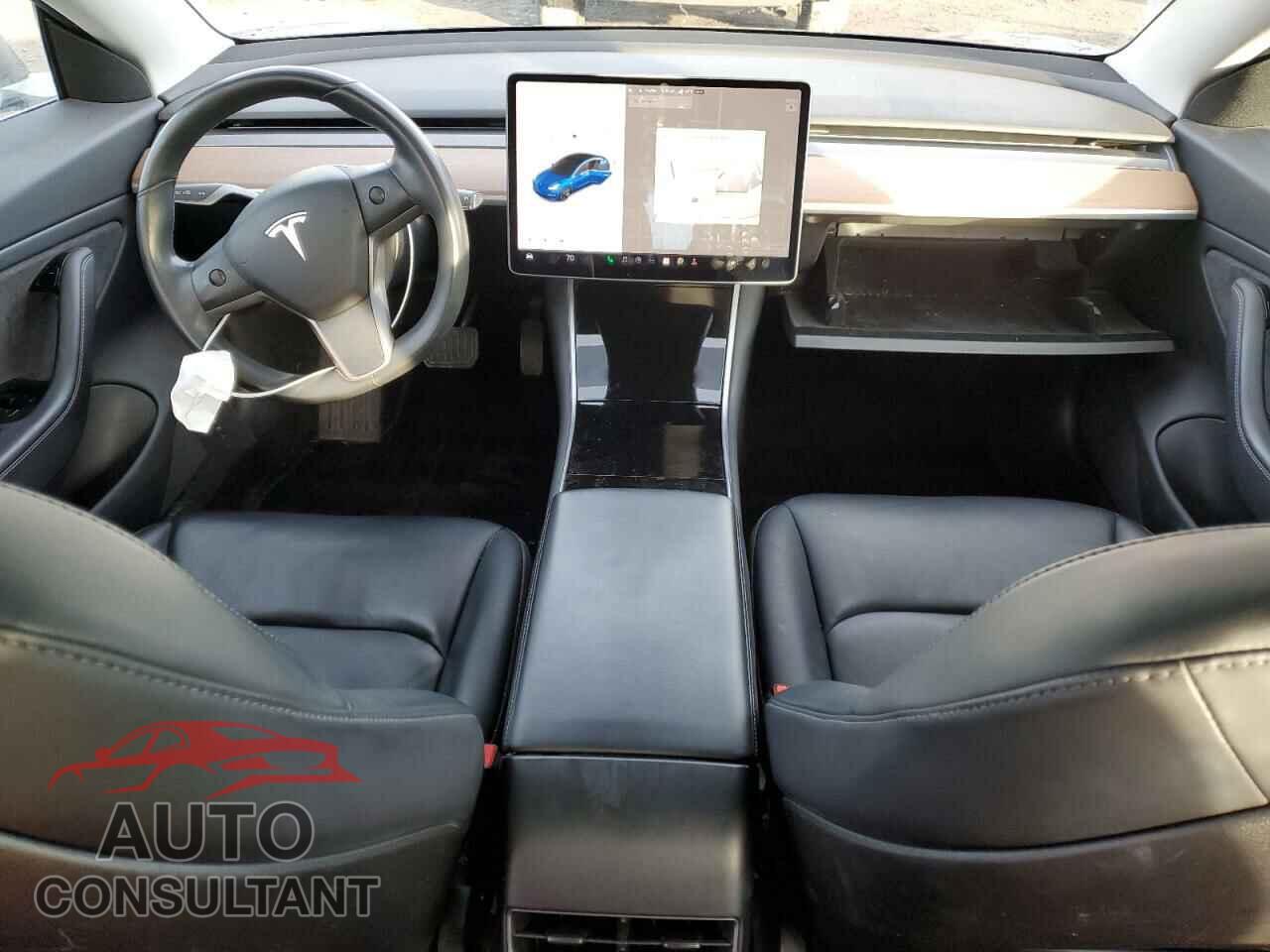 TESLA MODEL 3 2018 - 5YJ3E1EB0JF090106